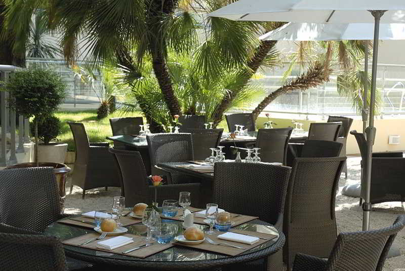 Hotel Oceania Le Metropole Монпельє Ресторан фото